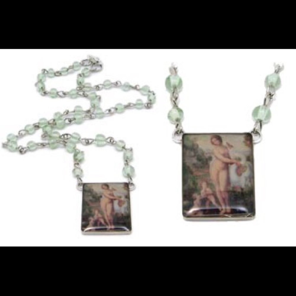 NWOT Leda and the Swan Art Museum Necklace